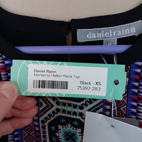 Daniel Rainn Brand Halter Neck Top NWT - Picture 3 of 6